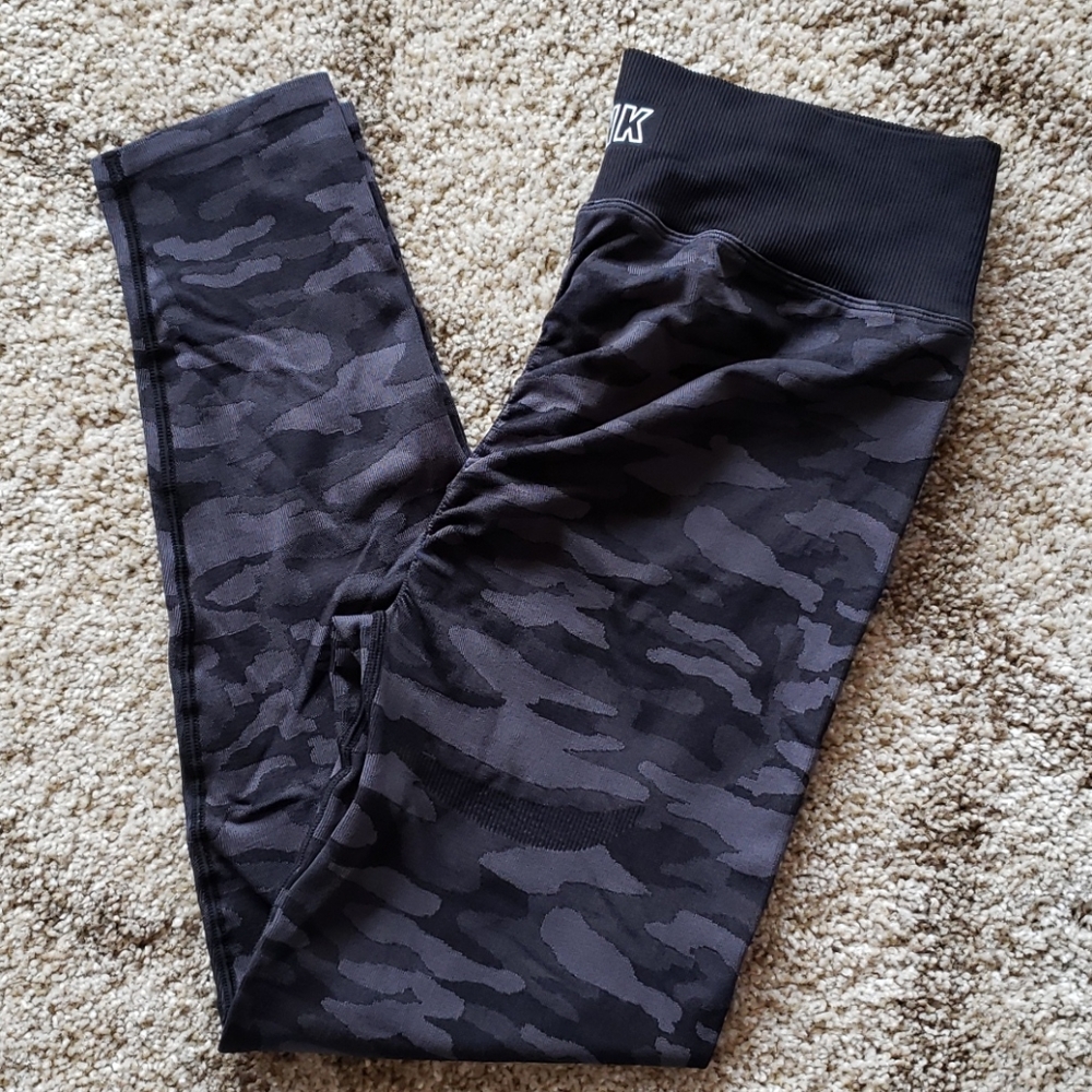 NEW VS PINK LEGGINGS SIZE XL